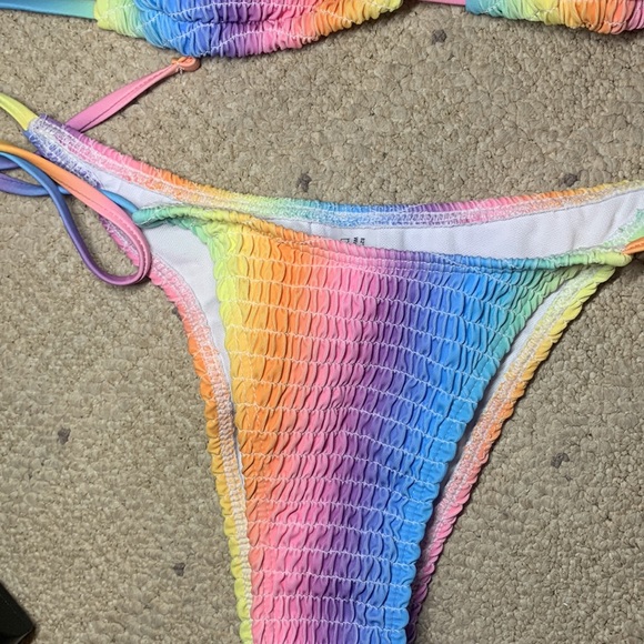 Rainbow bikini - Picture 3 of 5